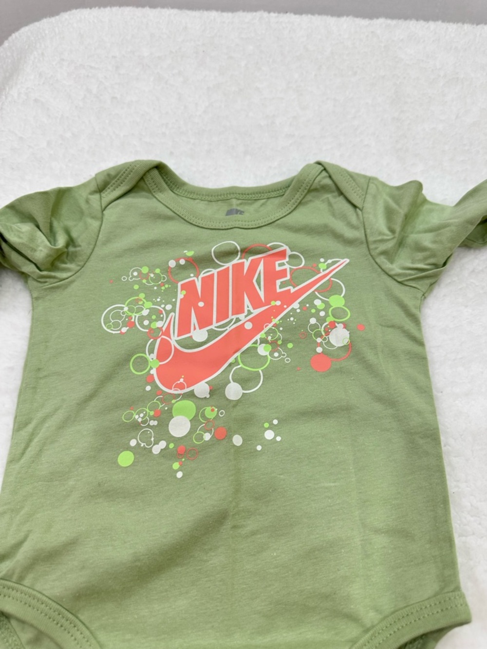 Girl’s Nike  Bodysuit and Legging Set - Picture 6 of 12